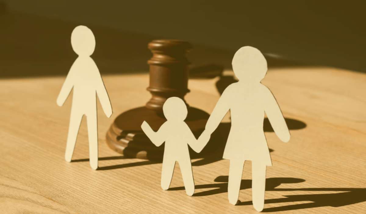 Garde alternée et impôts : comment ça se répartit entre les deux parents ?